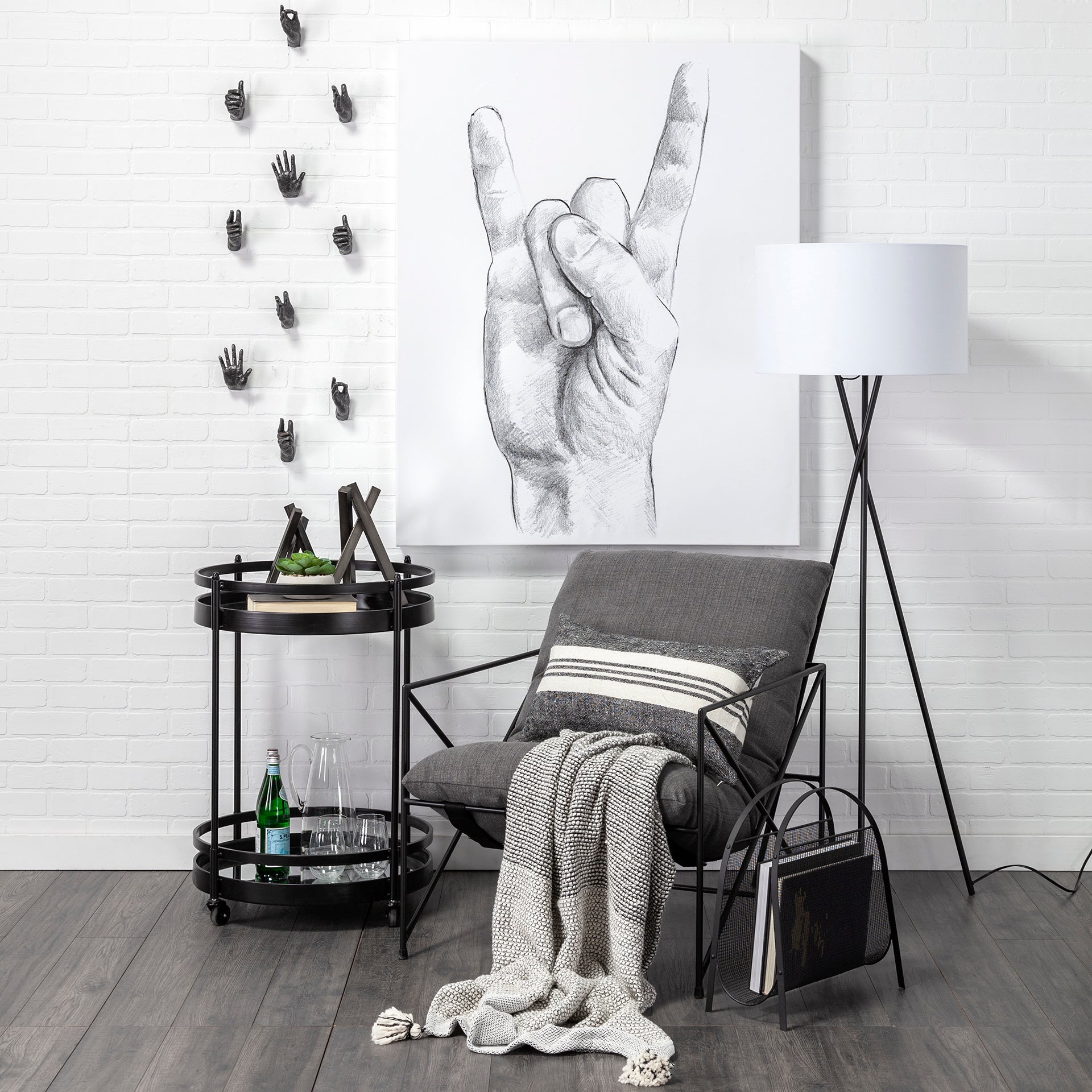 Fauteuil d'appoint rembourré avec cadre métallique industriel et coussin pour salon