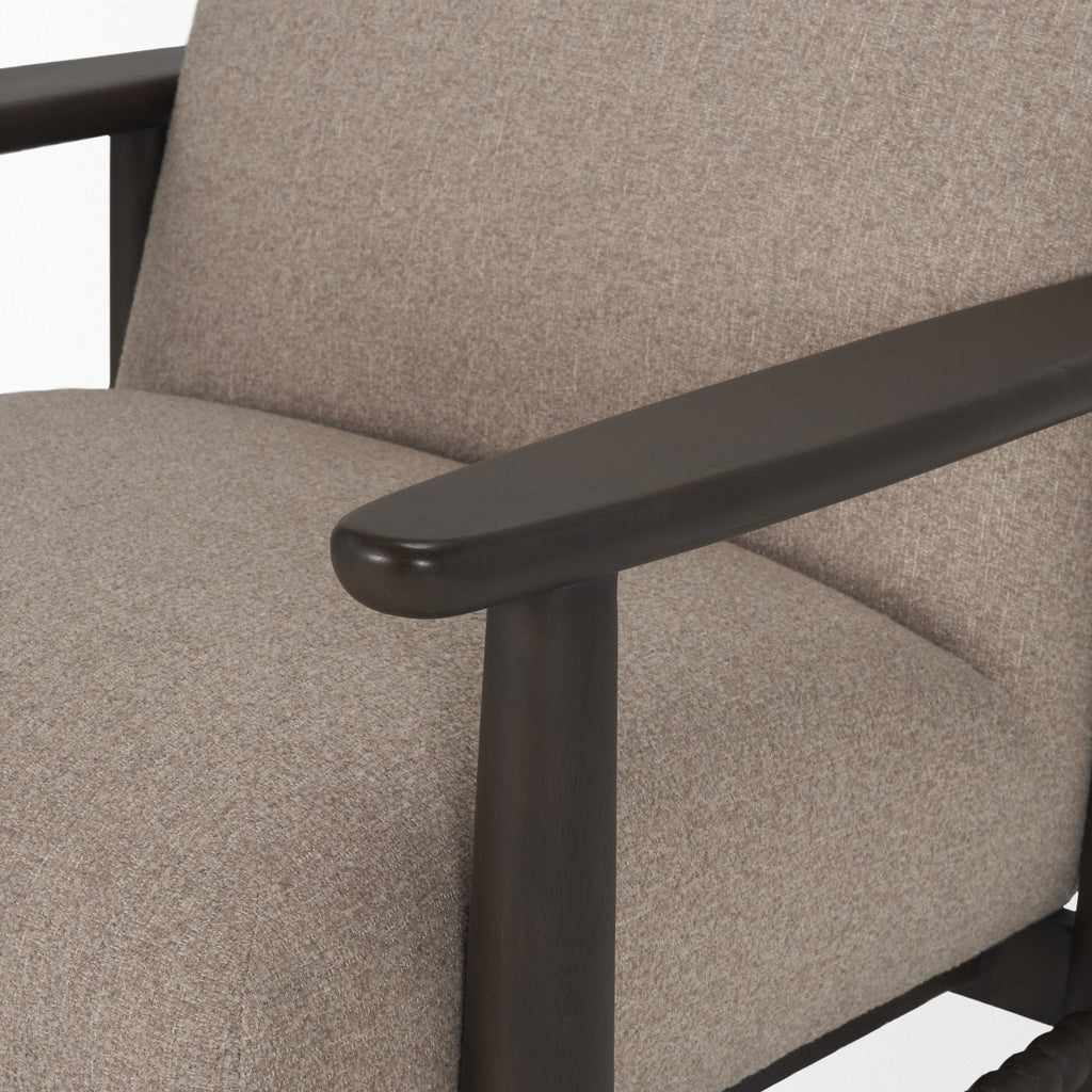 Fauteuil d'appoint moderne en tissu et bois avec piètement aux lignes épurées pour salon