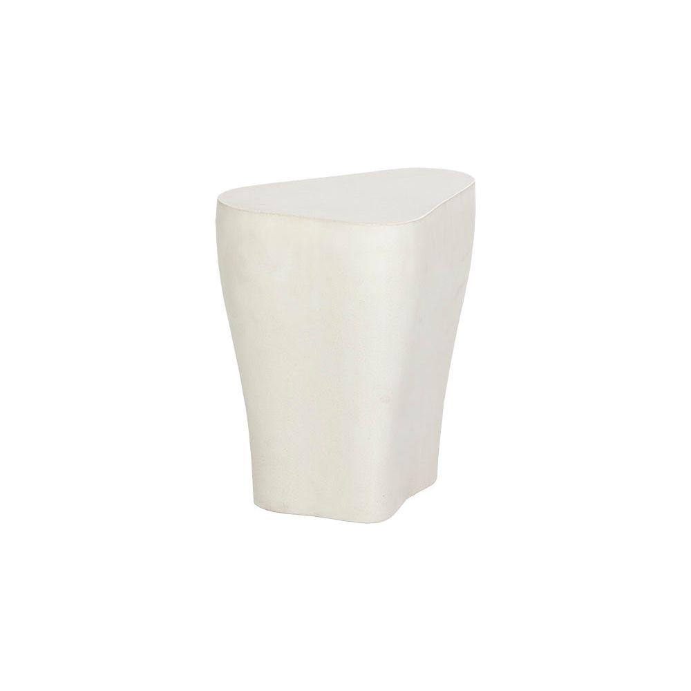 Table d'appoint d'extérieur contemporaine en béton blanc avec une forme organique compacte pour balcon