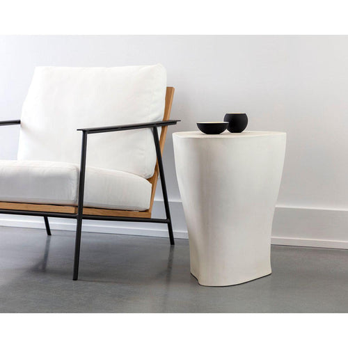 Table d'appoint d'extérieur contemporaine en béton blanc de forme organique pour patio