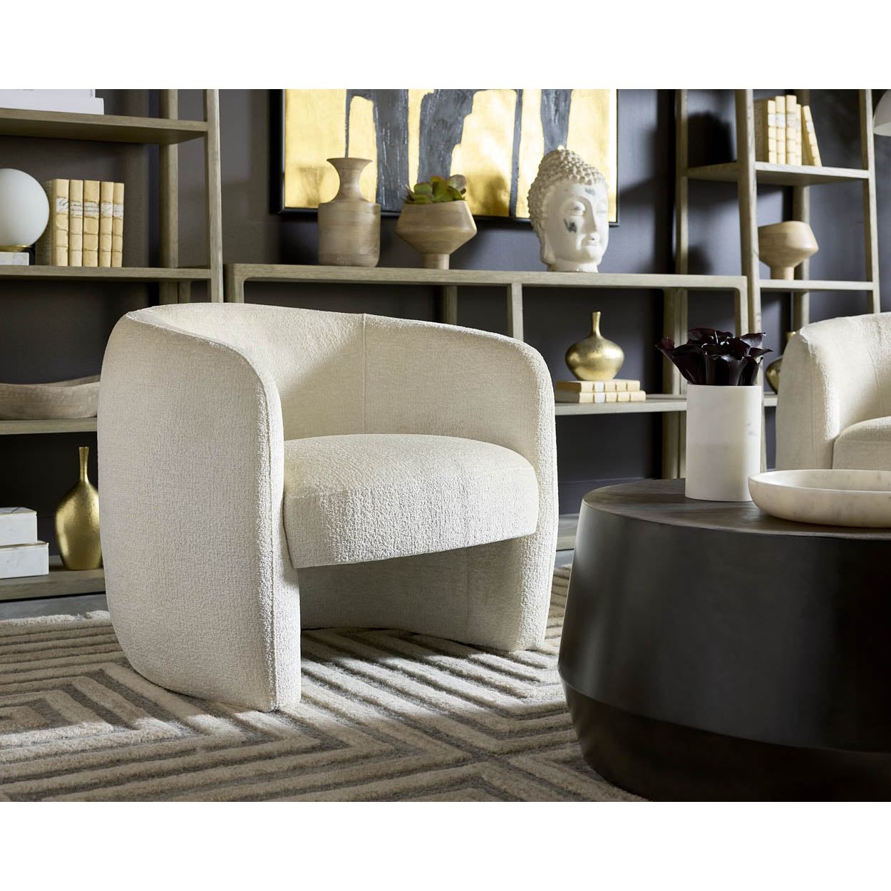 Fauteuil de salon moderne en bois et tissu d'ameublement avec assise rembourrée pour le salon