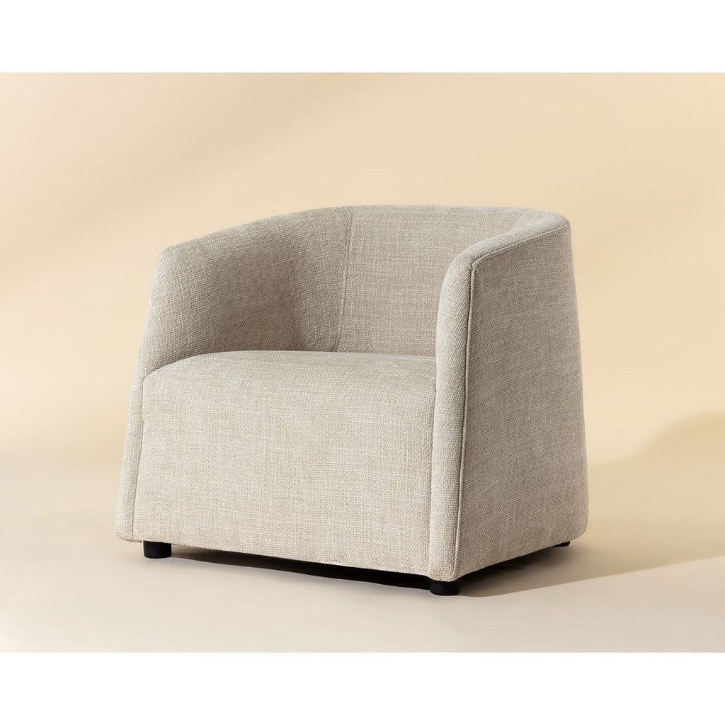 Fauteuil de salon rembourré moderne avec assise coussinée pour le salon