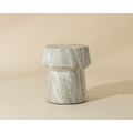 Table d'appoint d'extérieur contemporaine en béton imitation marbre avec plateau rond pour patio et salon