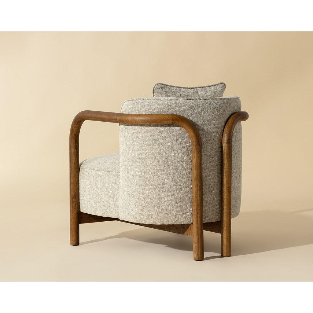 Fauteuil classique capitonné et en bois avec coussin d'assise pour le salon