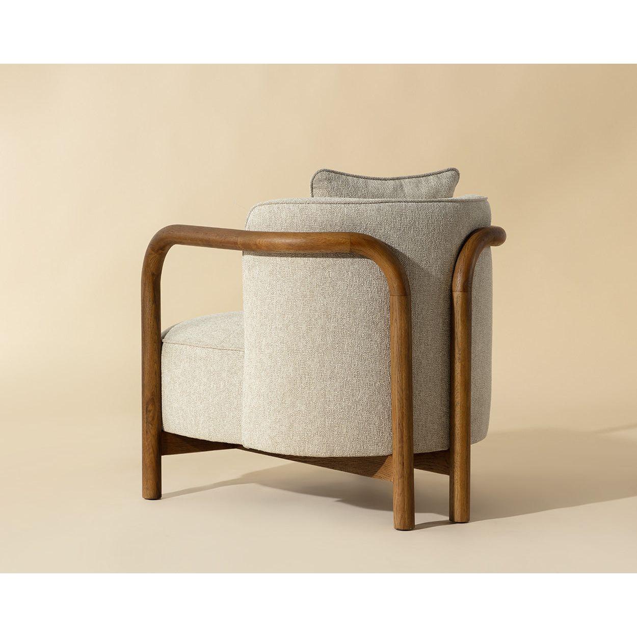 Fauteuil classique capitonné et en bois avec coussin d'assise pour le salon