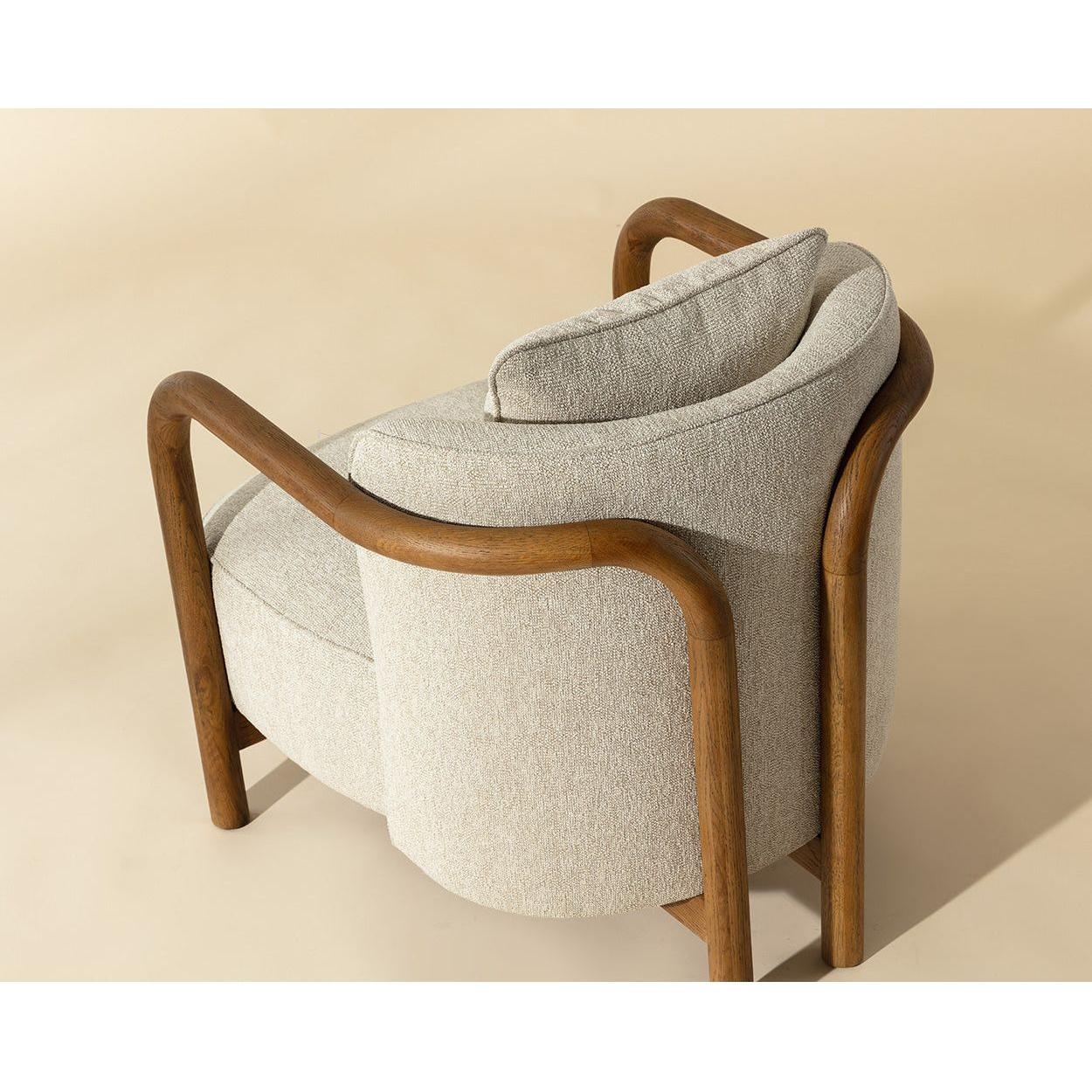 Fauteuil classique capitonné et en bois avec coussin d'assise pour le salon