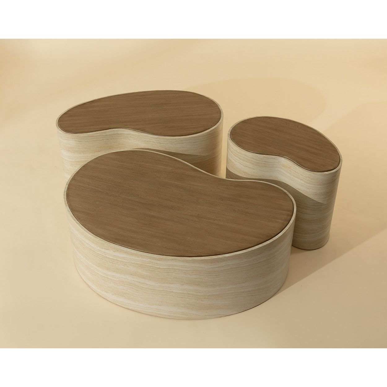 Table basse d'extérieur moderne en béton imitation pierre, de forme organique, pour terrasse et patio