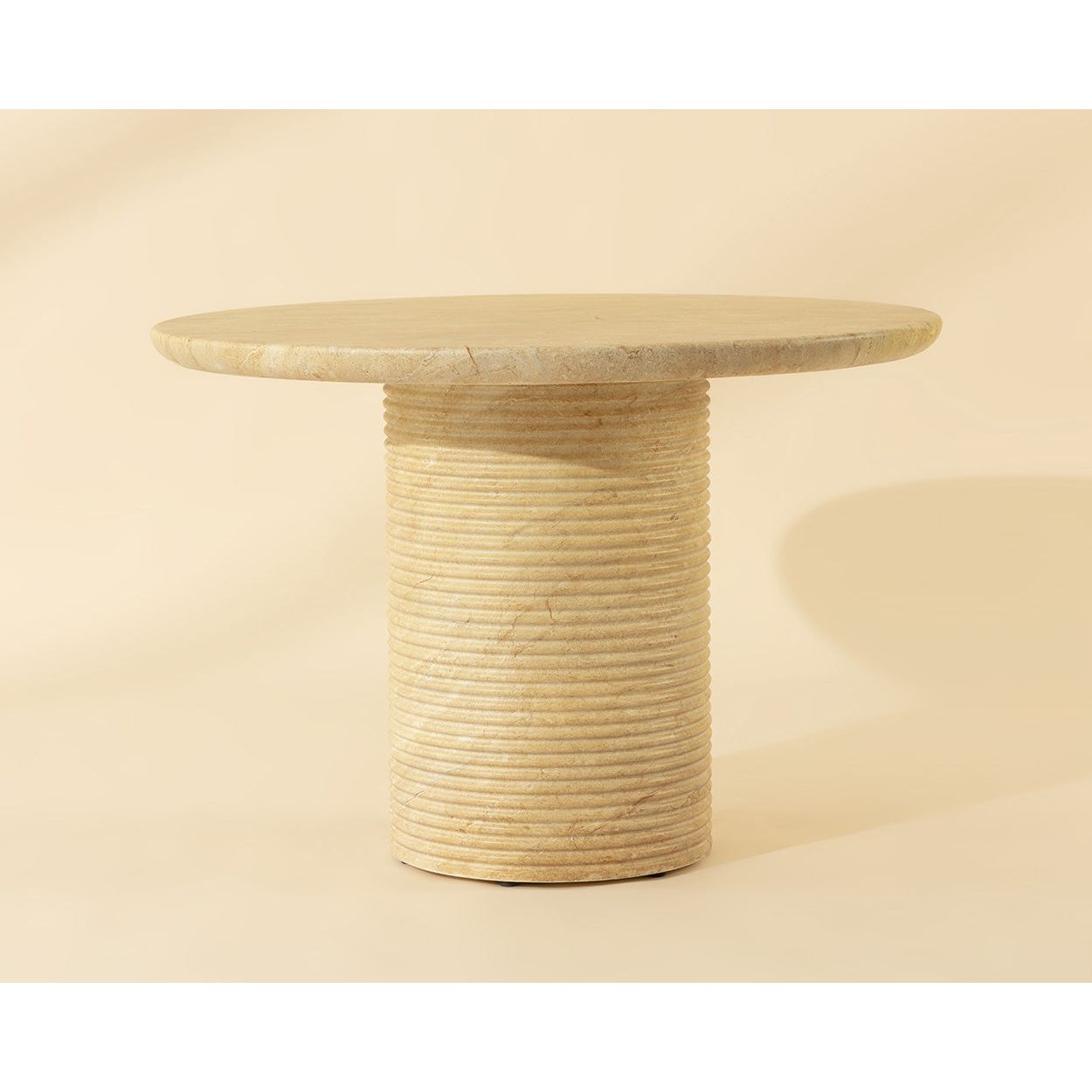 Table à manger d'extérieur contemporaine en béton imitation marbre avec plateau rond pour terrasse
