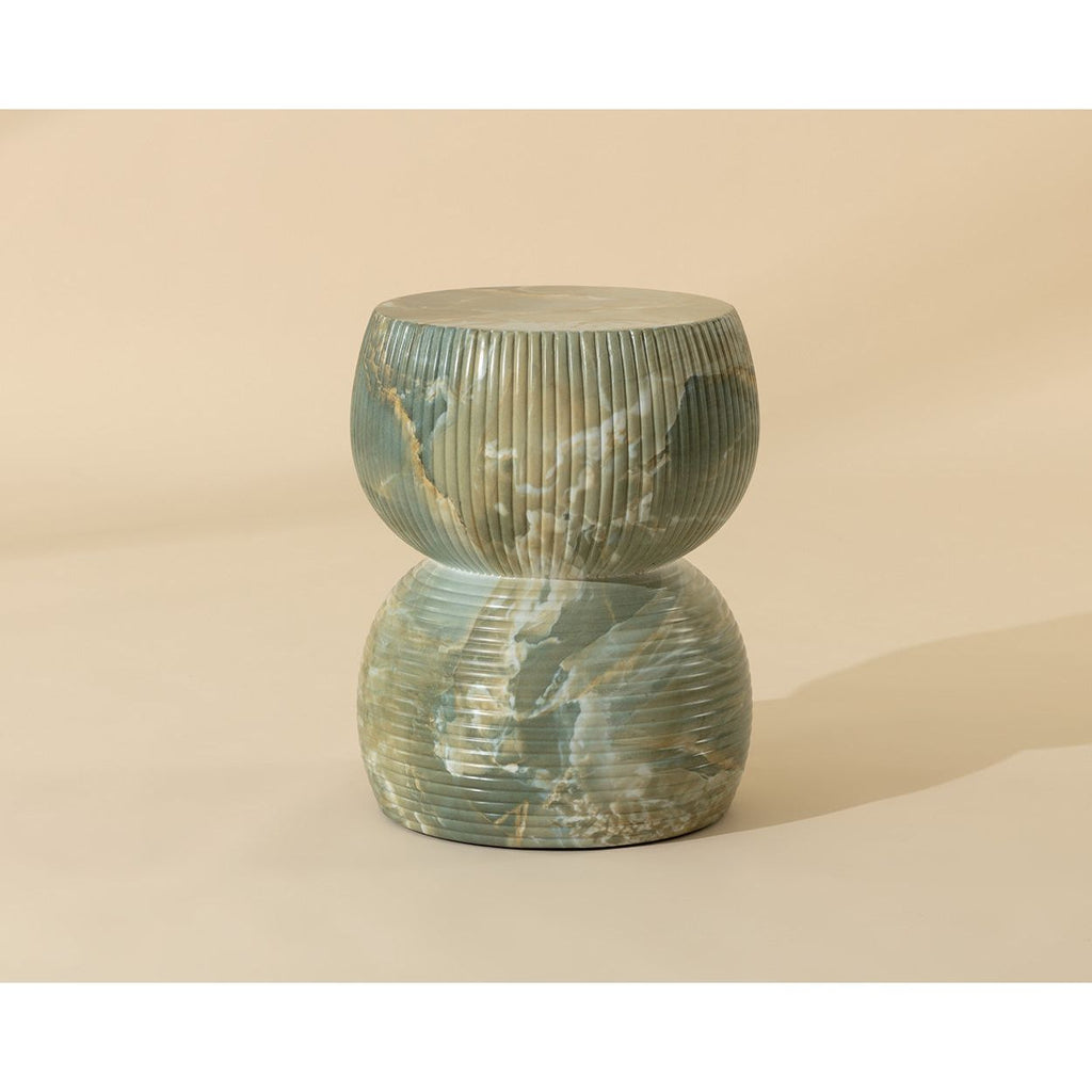 Table d'appoint d'extérieur moderne en jade et onyx avec plateau rond pour patio et jardin