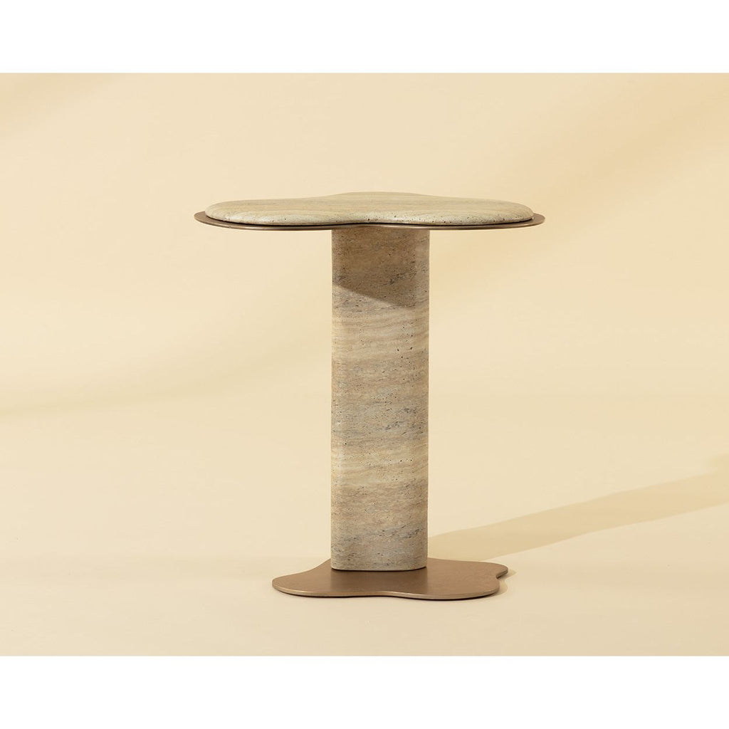 Table d'appoint d'extérieur en béton et métal d'aspect travertin moderne avec forme organique pour terrasse