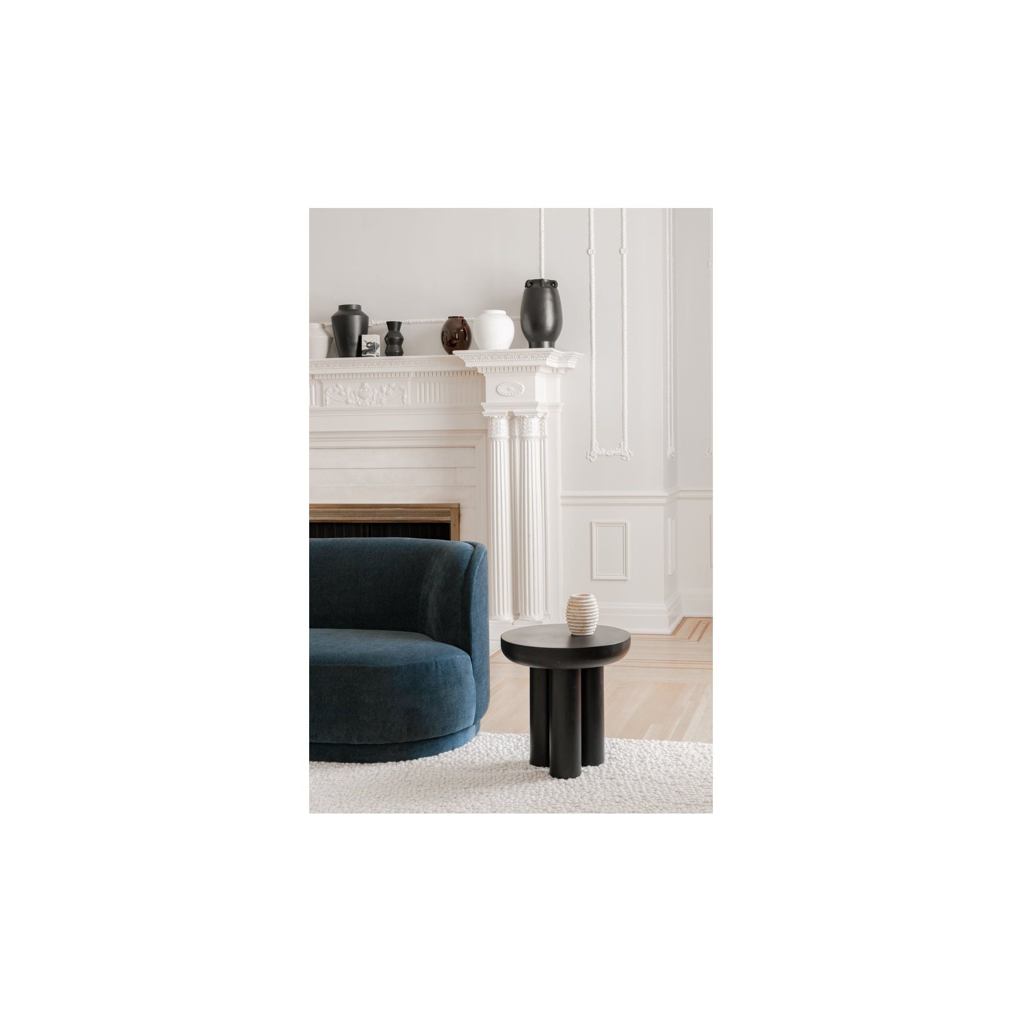 Table d'appoint d'extérieur moderne en béton et métal avec plateau rond pour patio et jardin