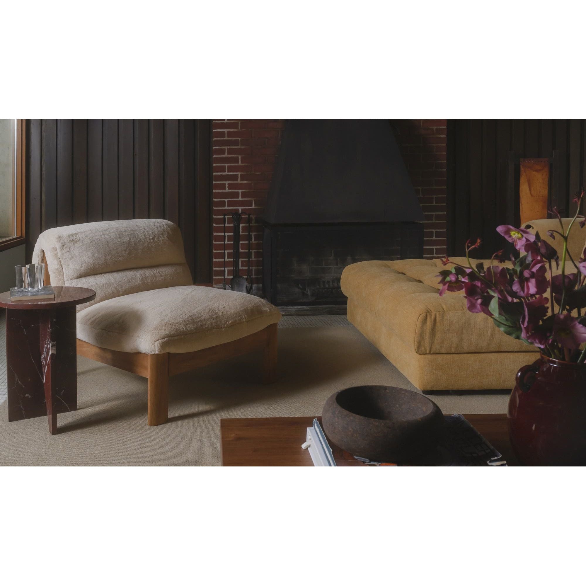 Fauteuil d'appoint moderne rembourré et en bois avec cadre en bois naturel pour salon
