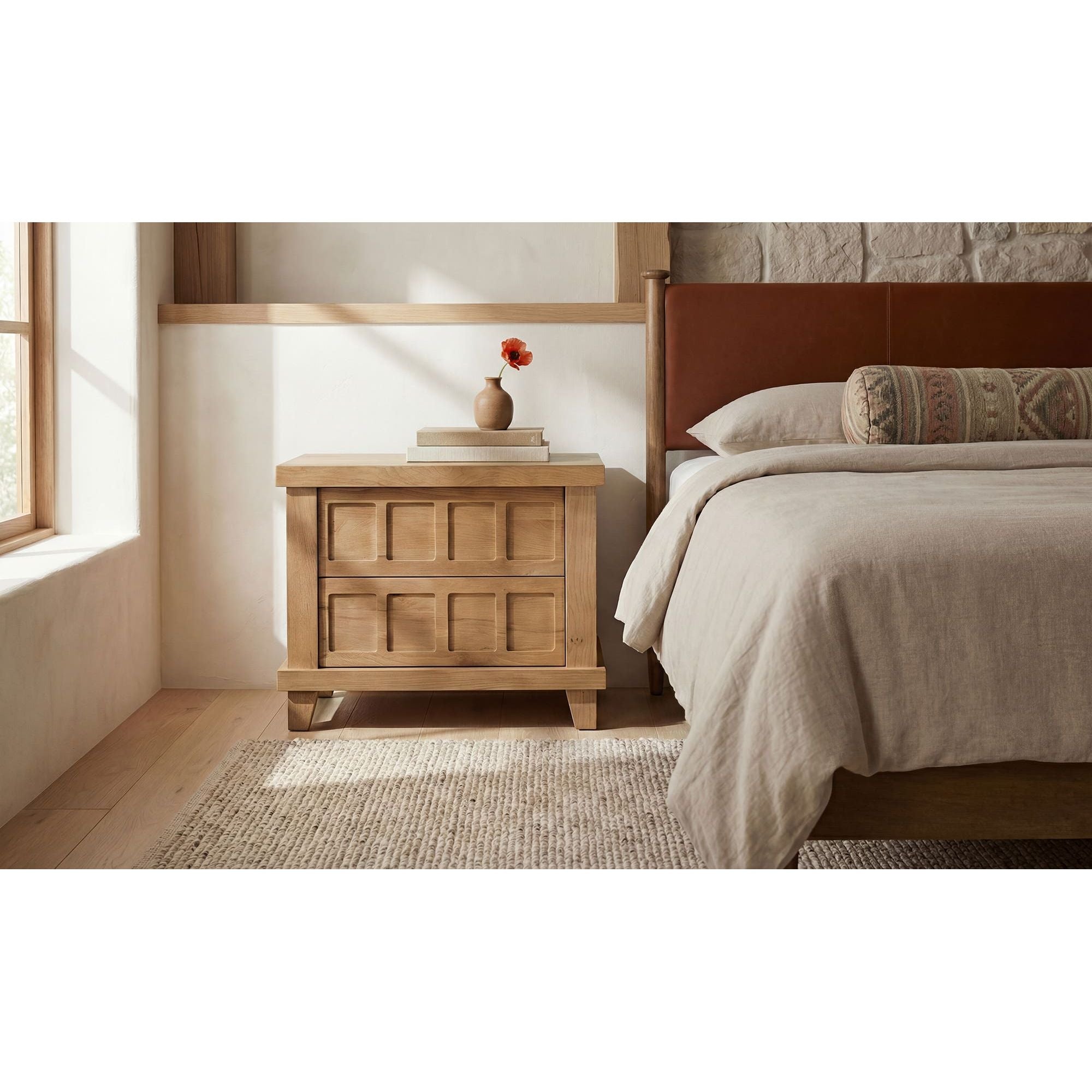 Table de chevet en bois naturel avec tiroir de rangement et cadre épuré pour chambre à coucher