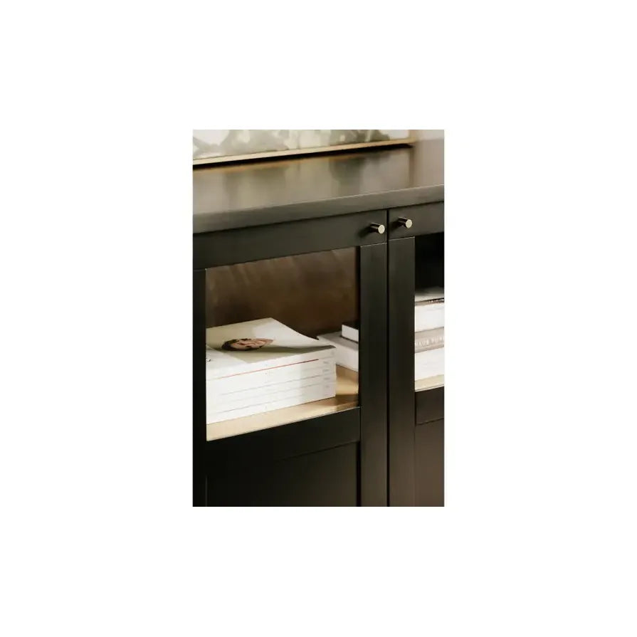 Buffet moderne en bois avec cadre épuré pour salle à manger