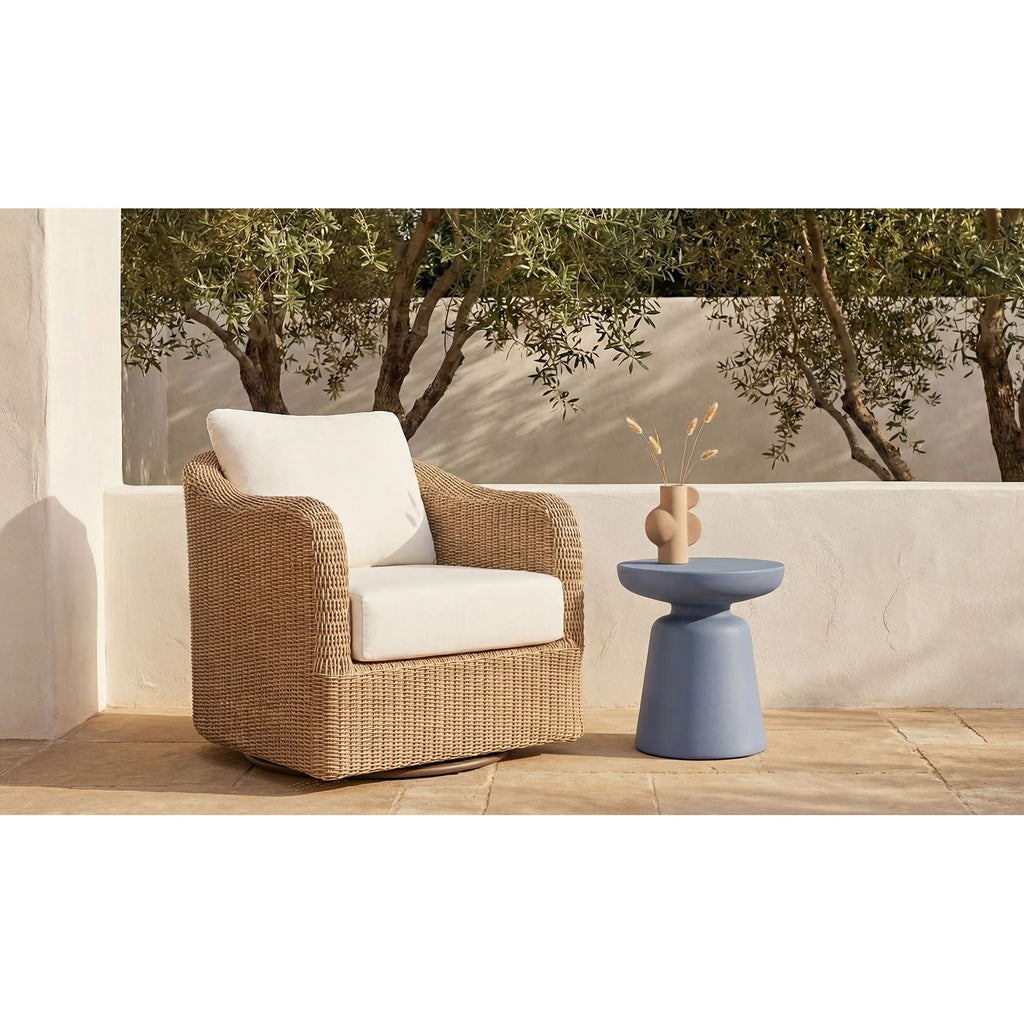 Fauteuil d'appoint pivotant d'extérieur moderne en osier et métal avec assise rembourrée pour patio
