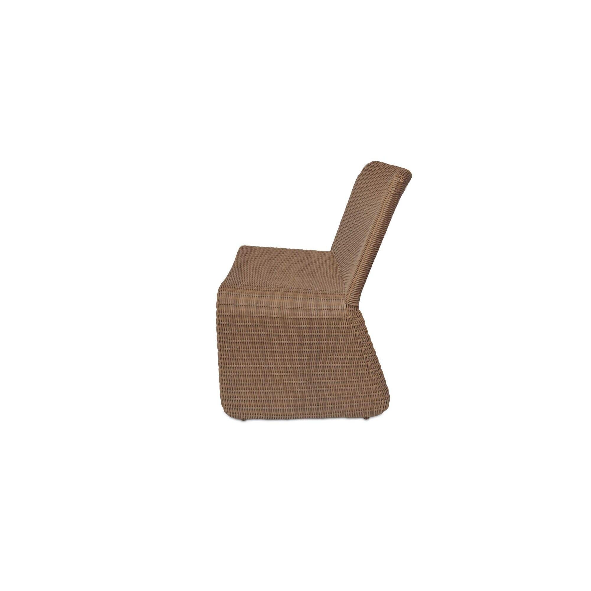 Fauteuil d'appoint moderne en osier et métal avec assise rembourrée pour terrasse et salon