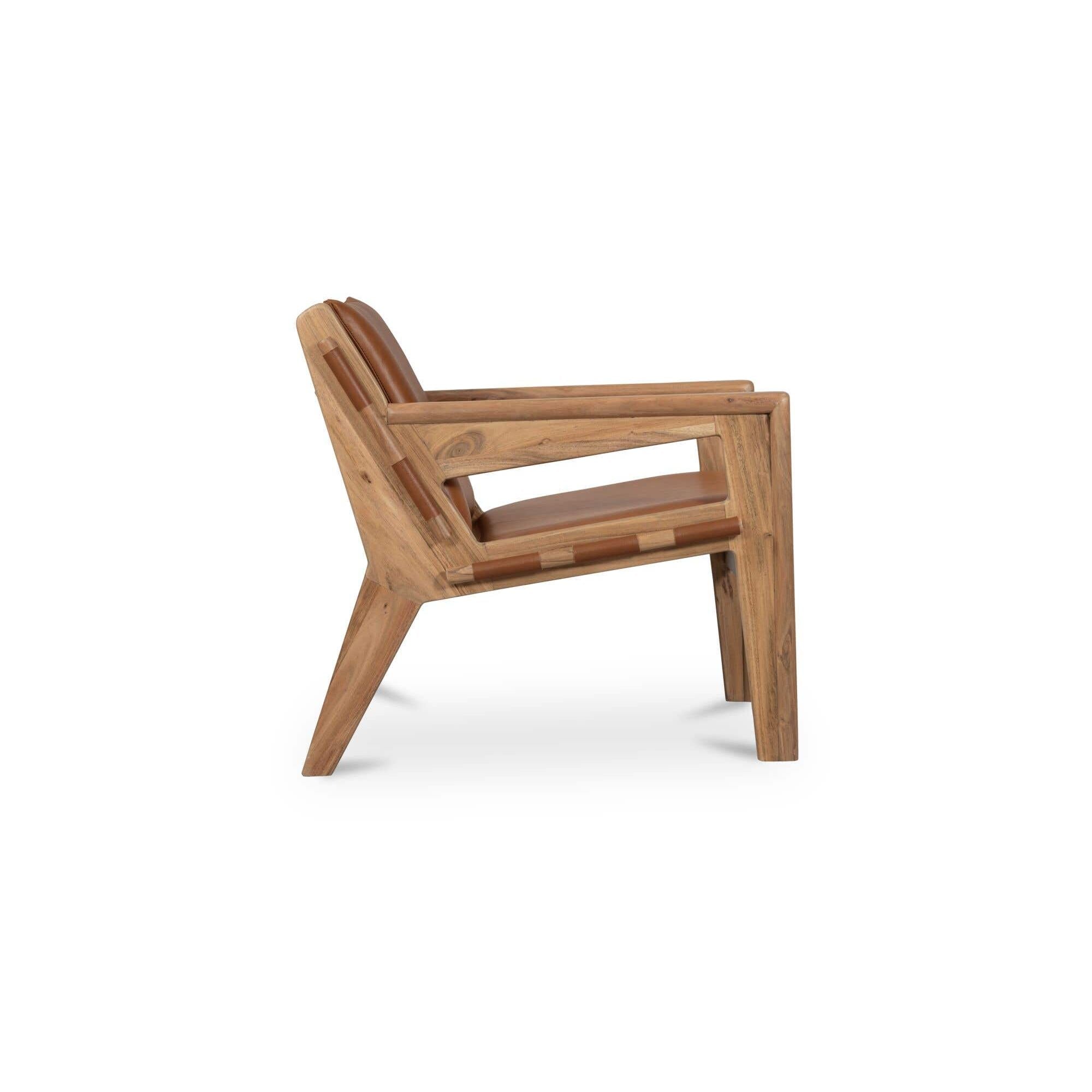 Fauteuil d'appoint mi-siècle en cuir et bois avec cadre en bois massif pour salon