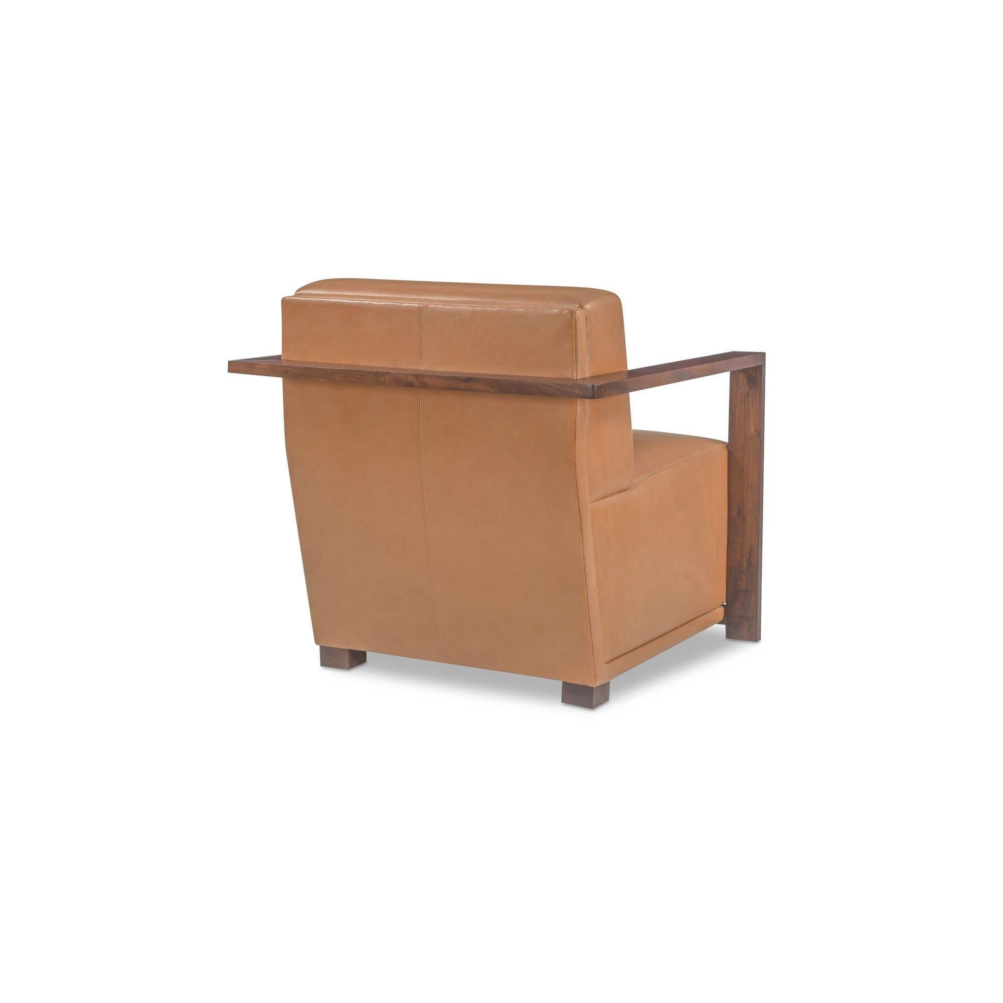 Fauteuil d'appoint transitionnel en cuir et bois avec cadre en bois naturel pour le salon