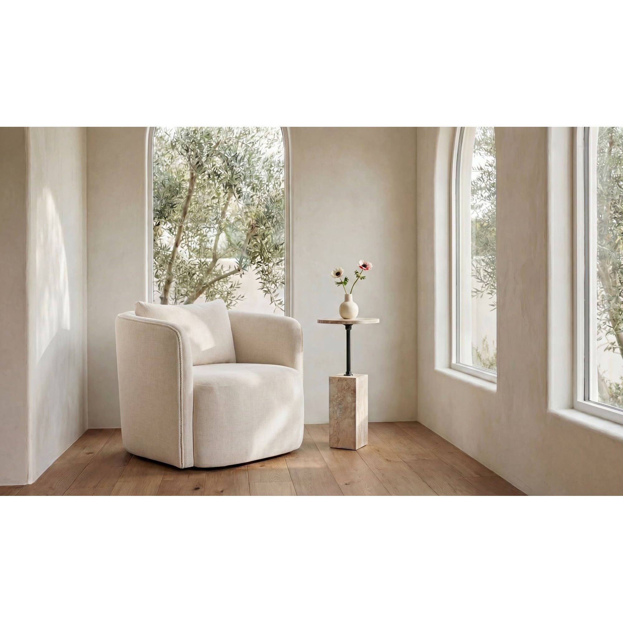 Fauteuil d'appoint pivotant contemporain rembourré avec siège coussiné pour salon