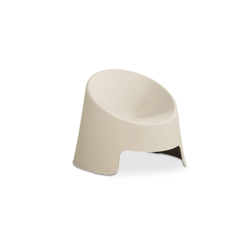 Fauteuil d'appoint moderne en résine rembourré avec coussin pour l'extérieur (terrasse et salon)