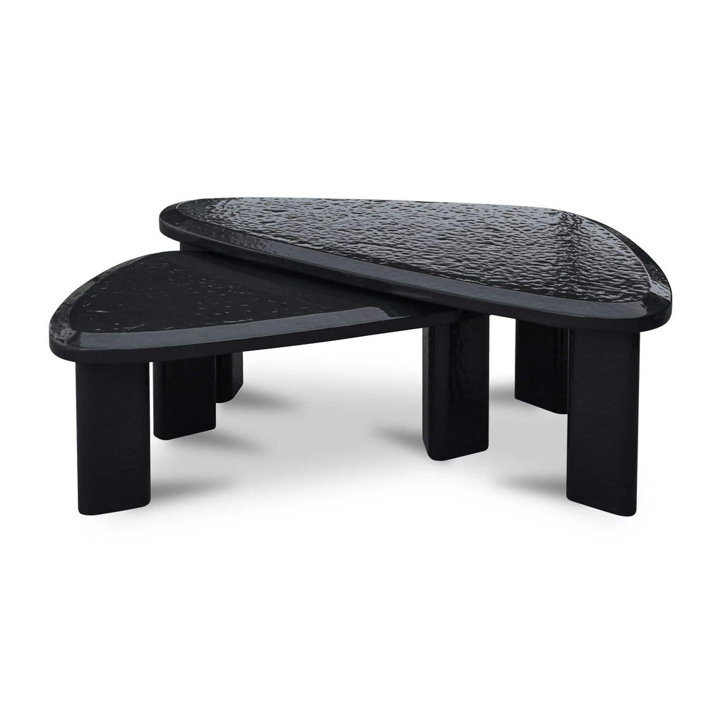 Table basse d'extérieur moderne en béton laqué avec design gigogne compact pour balcon
