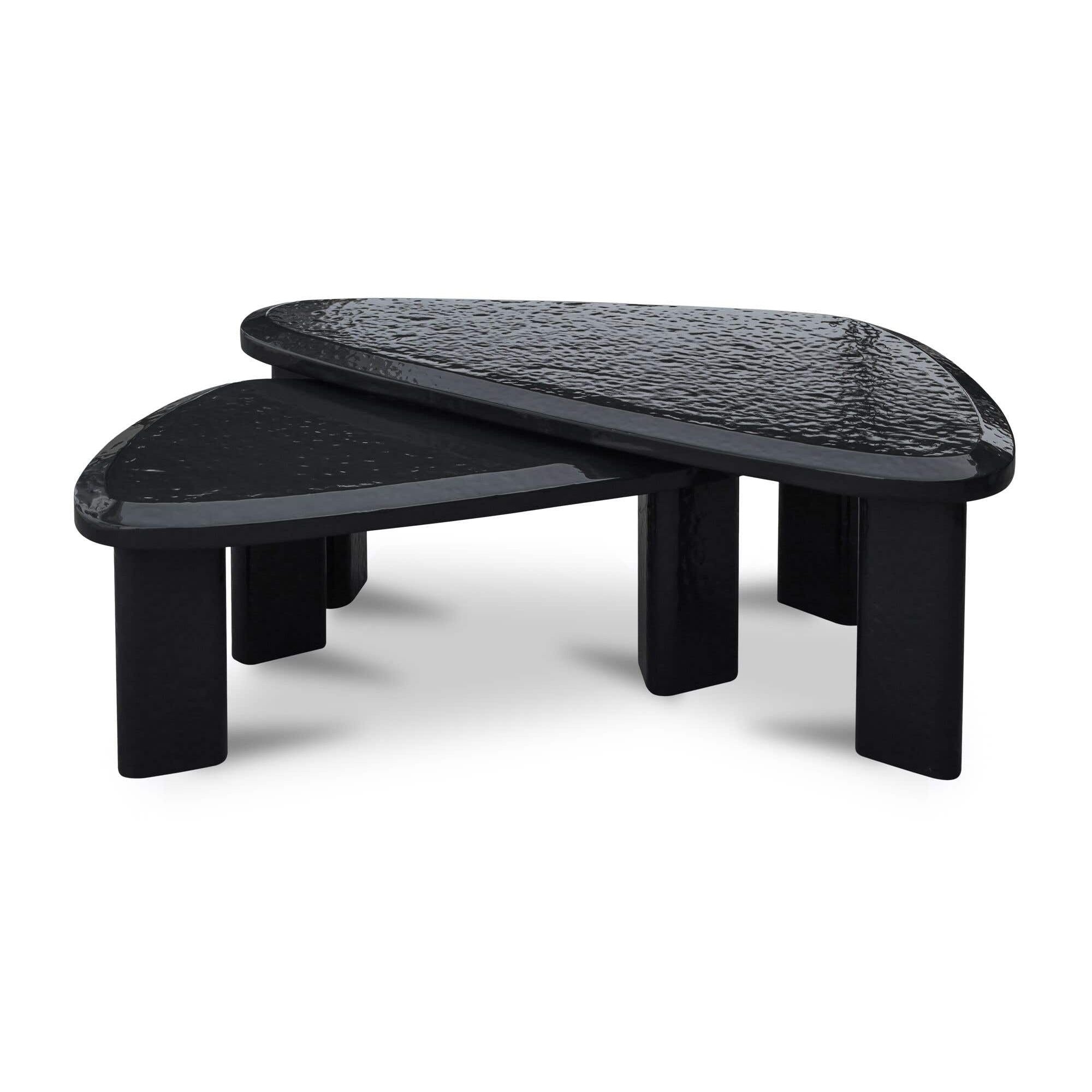 Table basse d'extérieur moderne en béton laqué avec design gigogne compact pour balcon
