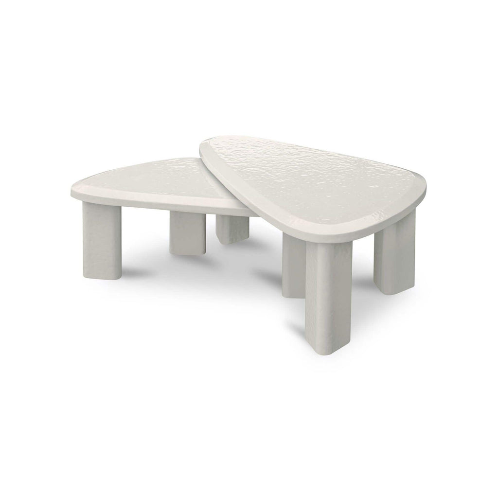 Table basse d'extérieur moderne en béton laqué avec design gigogne compact pour balcon