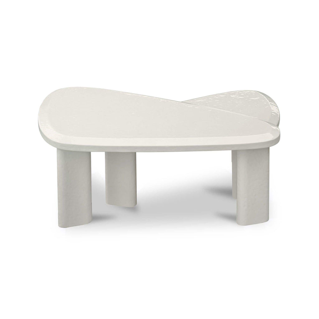 Table basse d'extérieur moderne en béton laqué avec design gigogne compact pour balcon