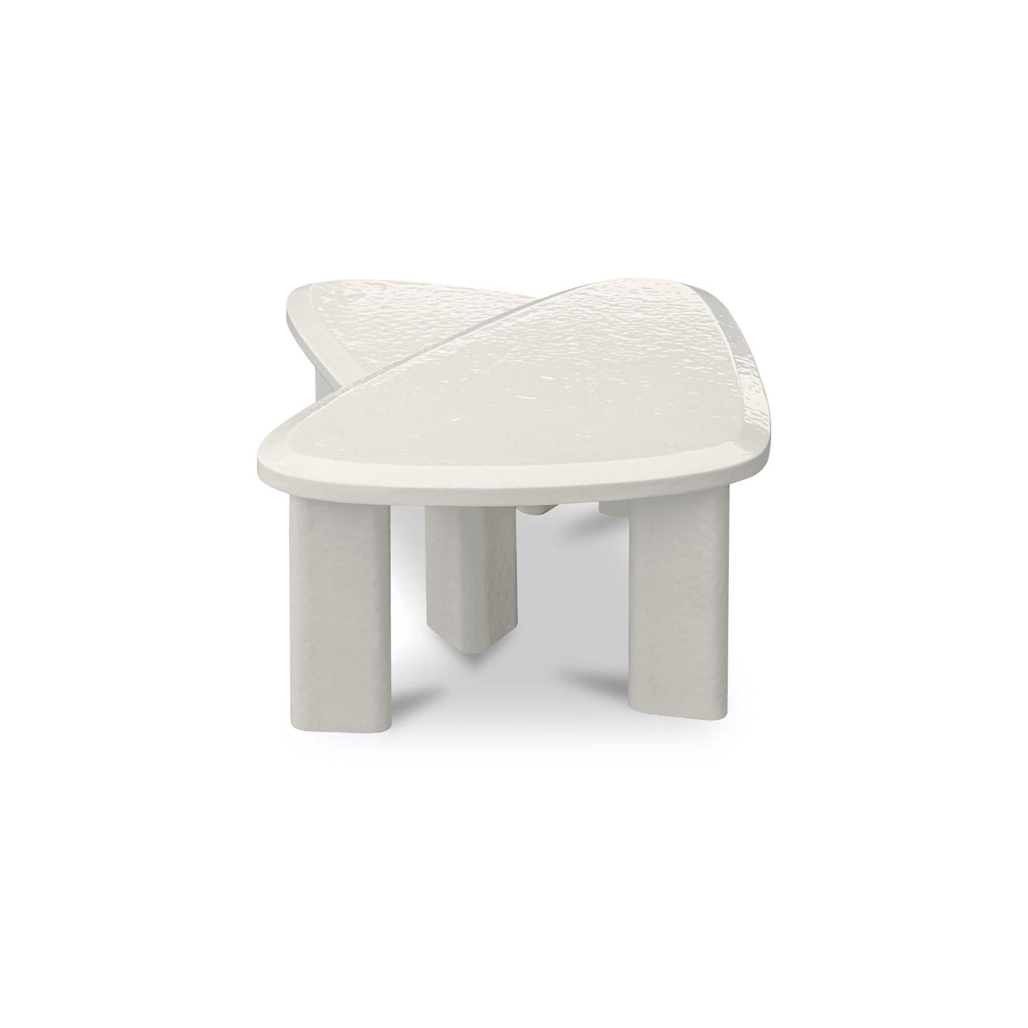 Table basse d'extérieur moderne en béton laqué avec design gigogne compact pour balcon
